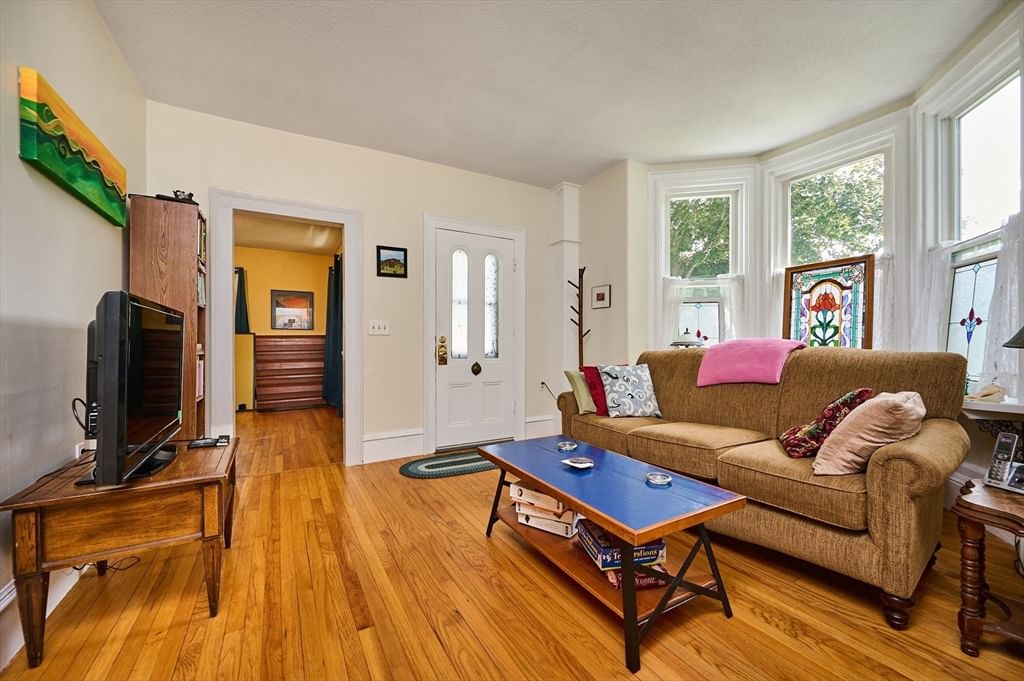 2 Pleasant St, Huntington, MA 01050 photo 3