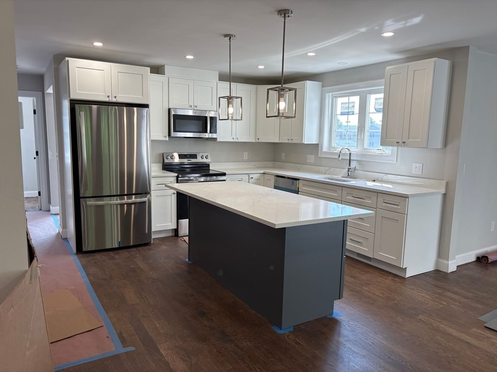 31 Danielle's Way Worcester — Photo 3 of 20