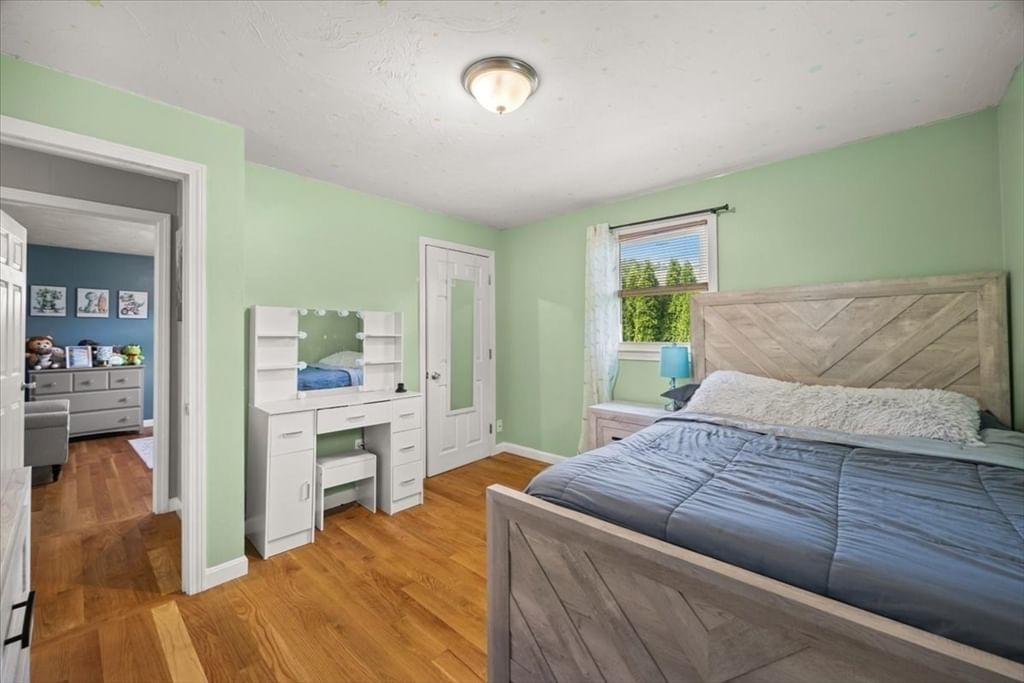 38 County St, Blackstone, MA 01504 photo 4