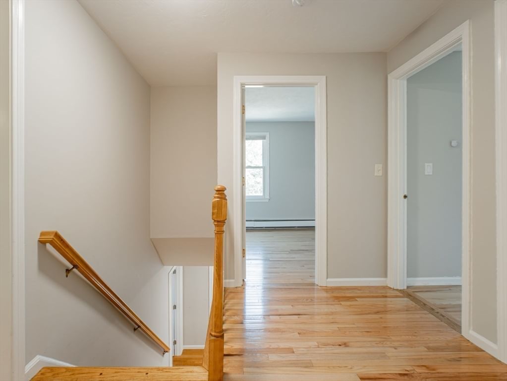 4 Flint Meadow Ln Shrewsbury — Photo 18 of 36