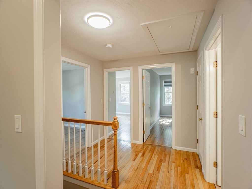 4 Flint Meadow Ln Shrewsbury — Photo 19 of 36