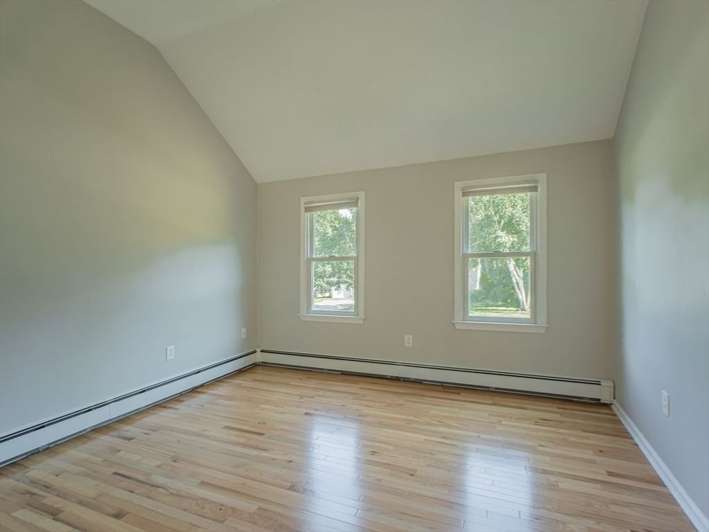 4 Flint Meadow Ln Shrewsbury — Photo 28 of 36