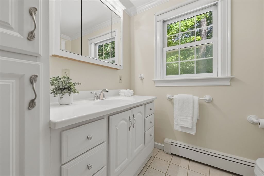 148 Main Street, Townsend, MA 01469 photo 5