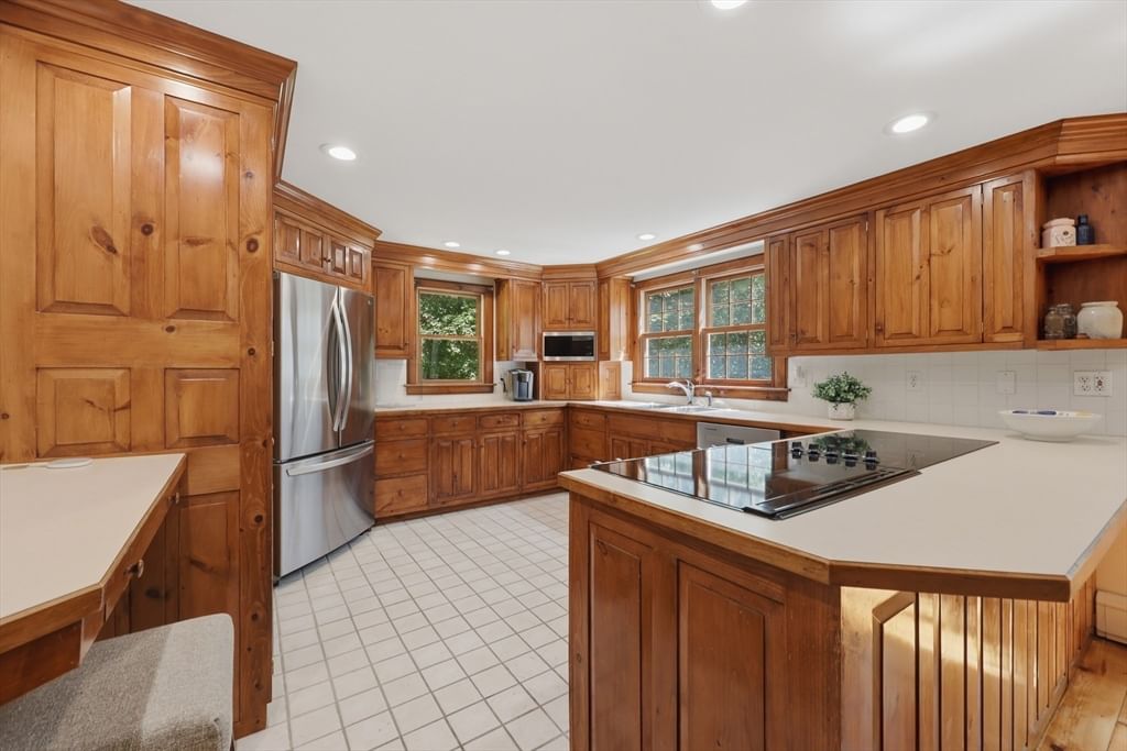 148 Main Street, Townsend, MA 01469 photo 2
