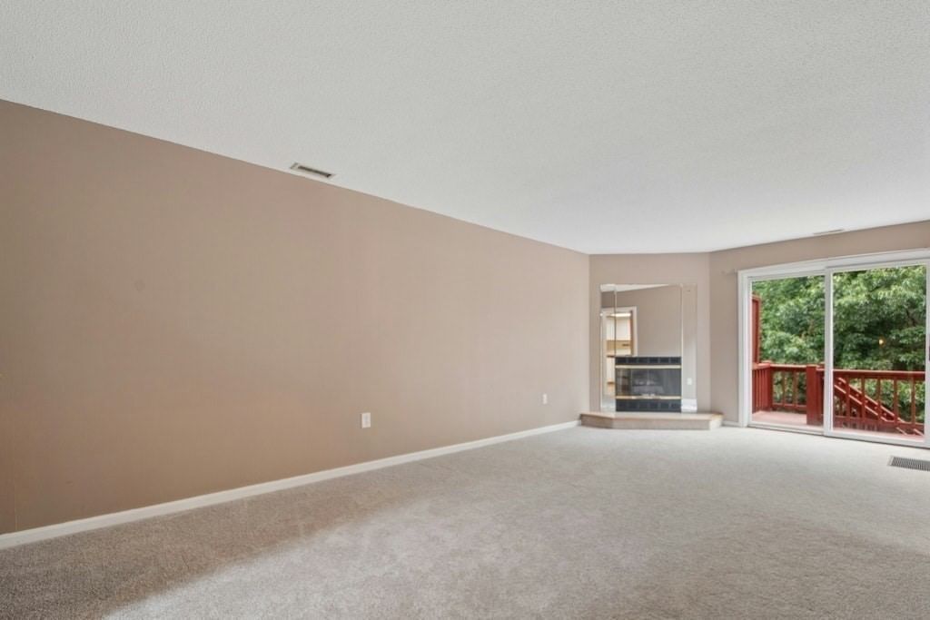 4 Herbert Drive #B Sutton — Photo 4 of 36