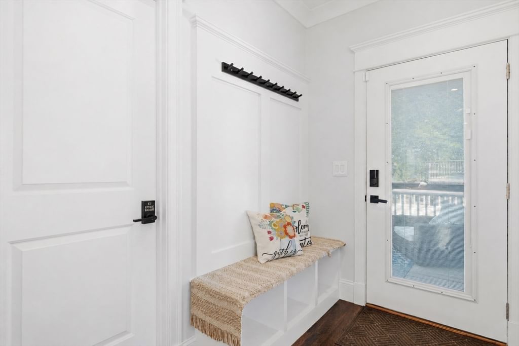 30 Port Norfolk St Boston — Photo 3 of 38