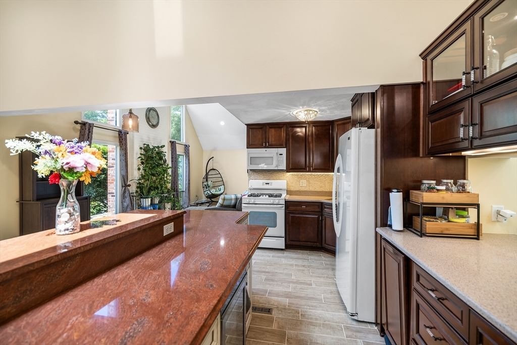 7 Sherborne Cir, Ashland, MA, 7 Sherborne Cir, Ashland, MA Photo #8
