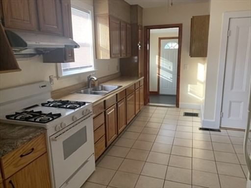 32 Harding Ave Malden — Photo 12 of 16