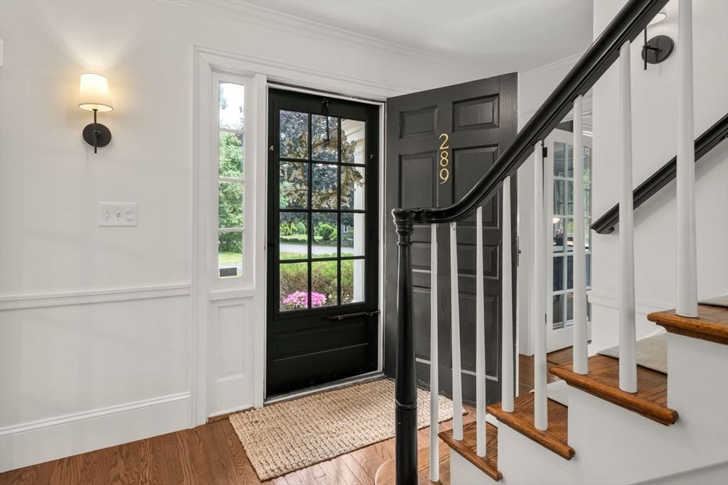 289 Willis Rd, Sudbury, MA Photo #2