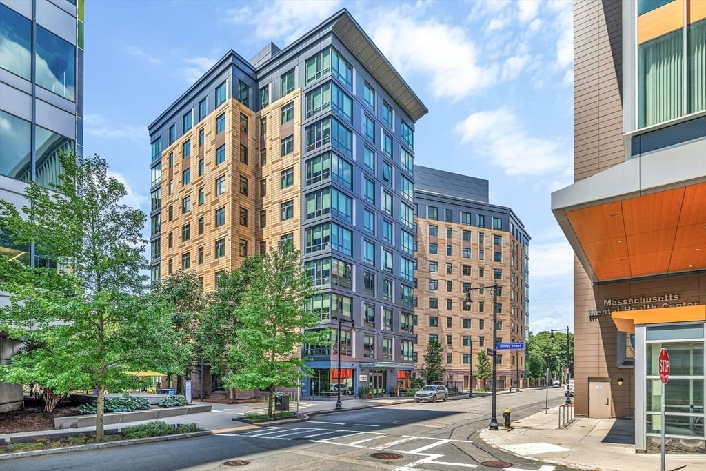 80-82 Fenwood Rd #913 Boston — Photo 13 of 22