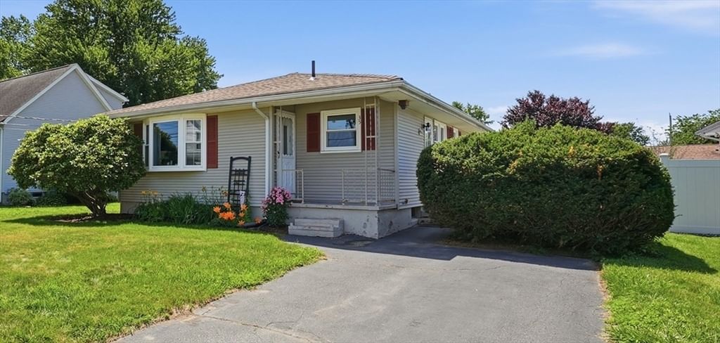 35 Beaumont Ave, Chicopee, MA, 35 Beaumont Ave, Chicopee, MA Photo #2