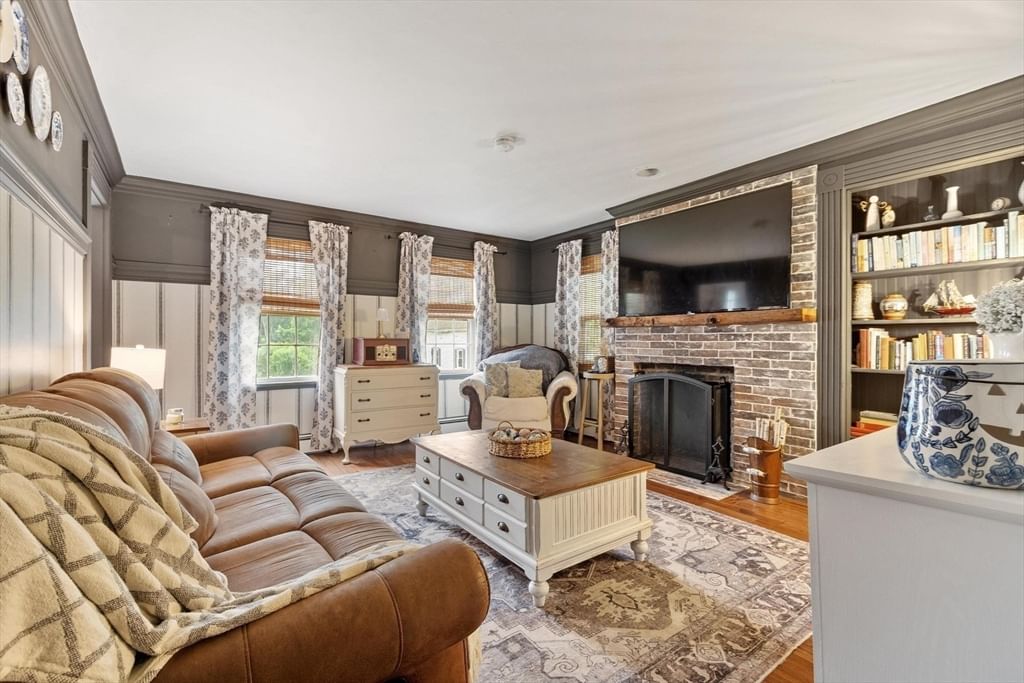 15 Chapel Street, Ashburnham, MA 01430 photo 3