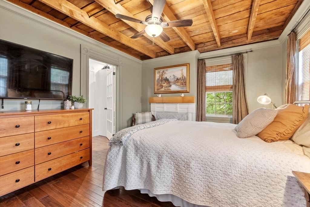 15 Chapel Street, Ashburnham, MA 01430 photo 4