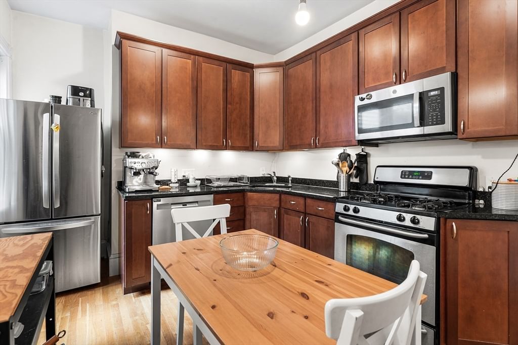 40 Rockview St #3 Boston — Photo 9 of 17