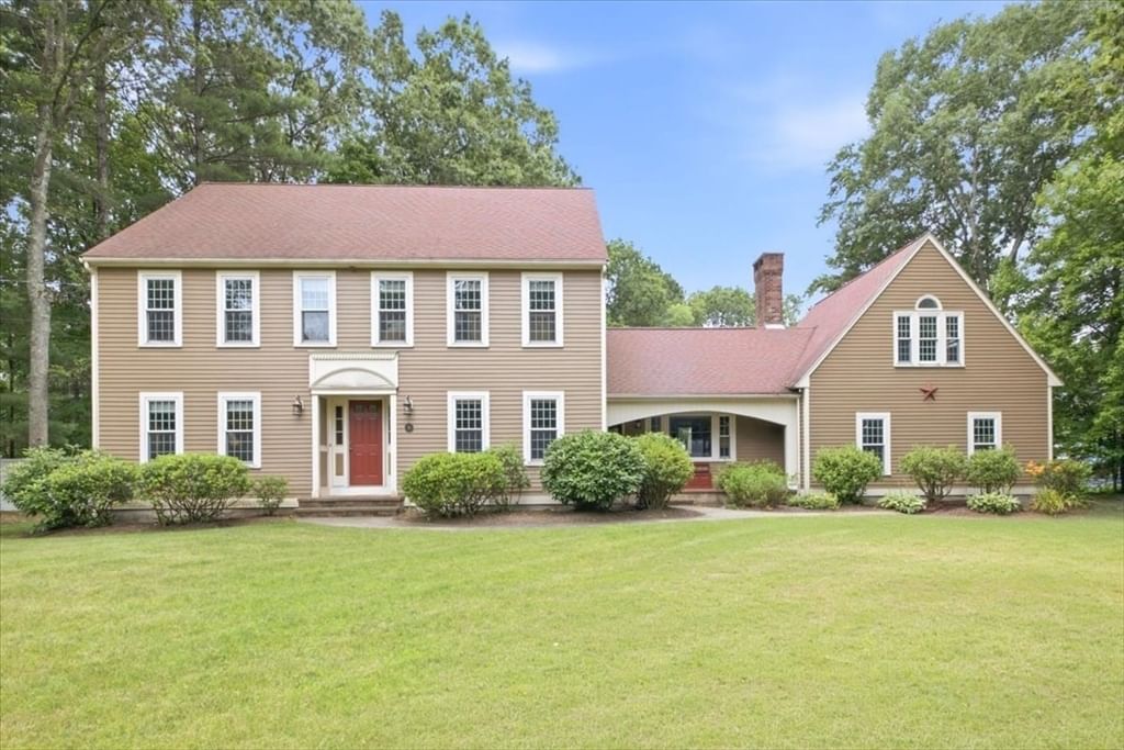 Photo of 36 Wagon Rd, Walpole, MA