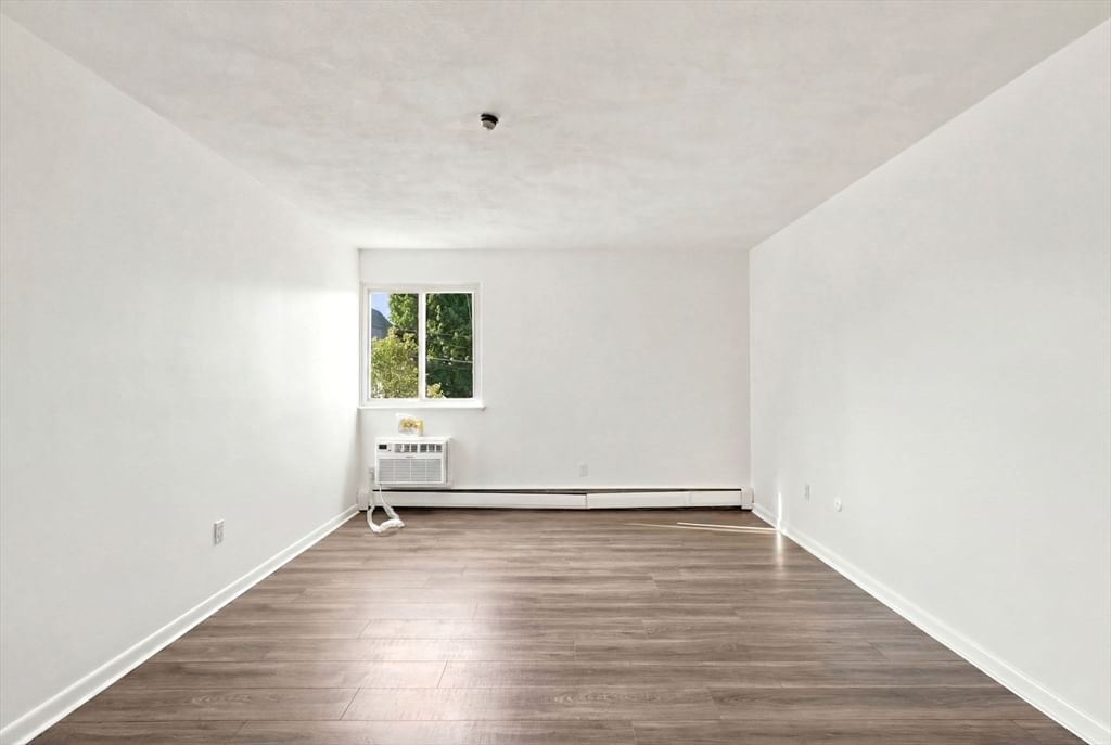 101 Waitest #C5 Malden — Photo 18 of 28
