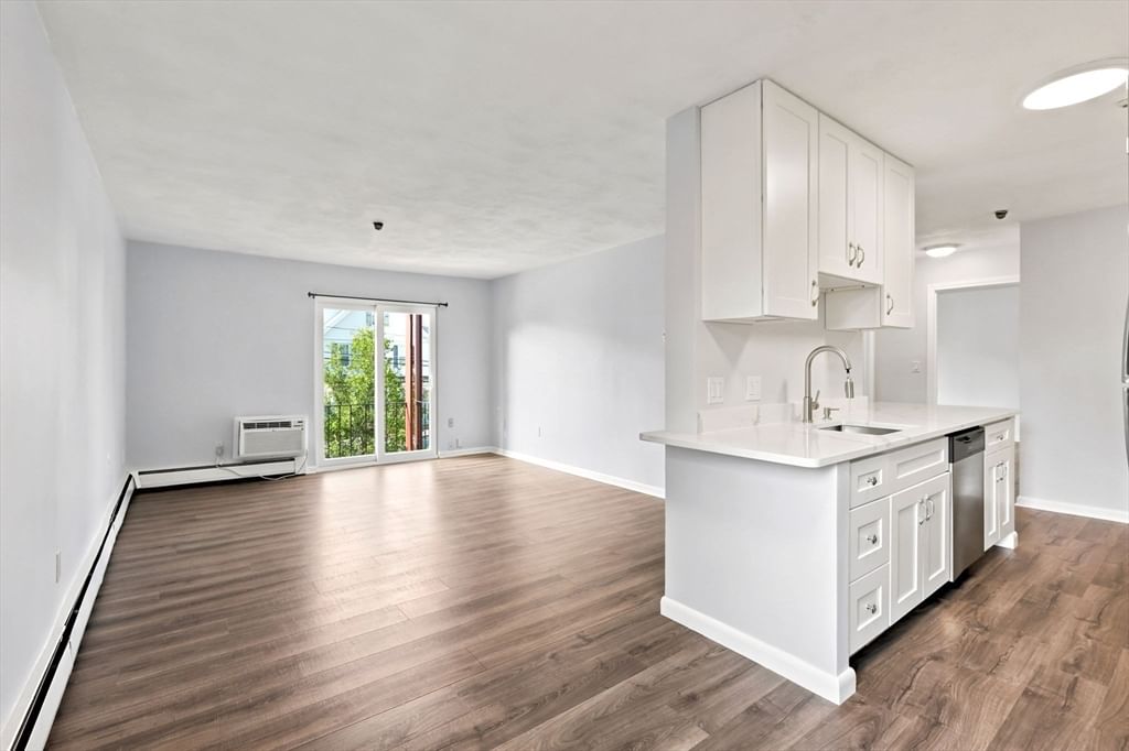 101 Waitest #C5 Malden — Photo 6 of 28