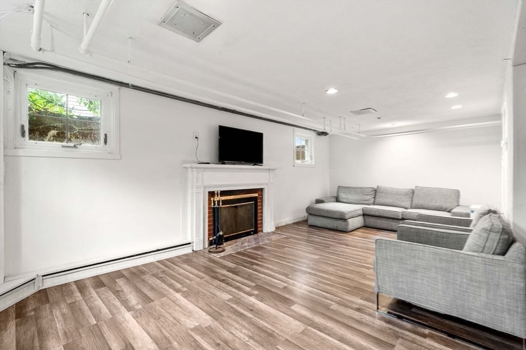 88 Elm St, Milton, MA, 88 Elm St, Milton, MA Photo #16
