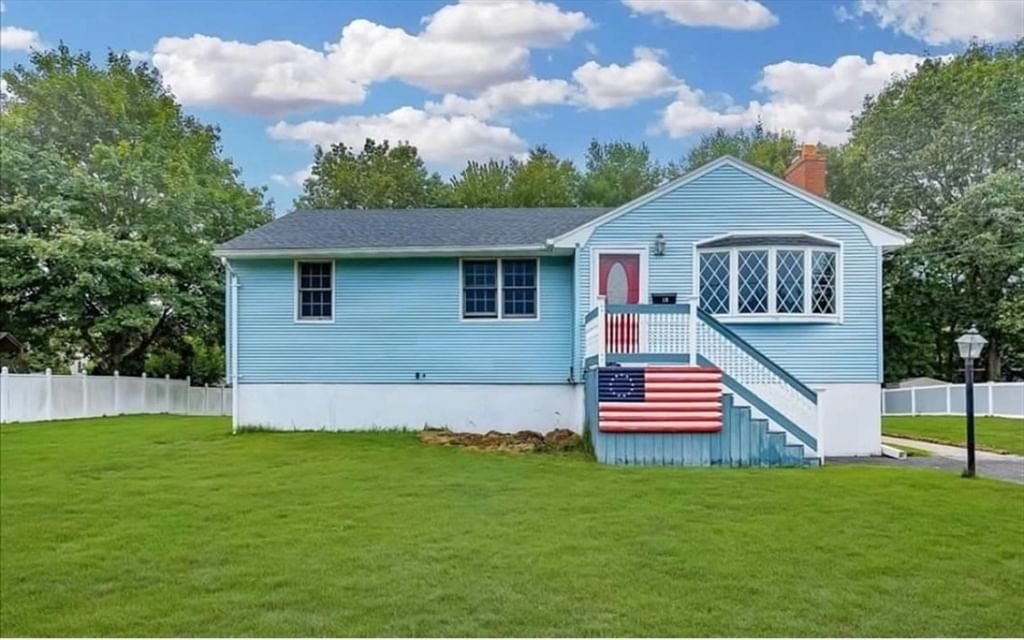 Property at 18 Dana Rd, Peabody, MA 01960