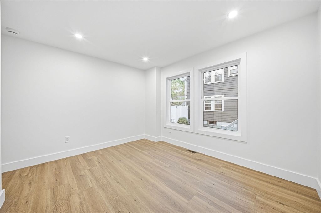 52 Rangeley Rd #52 Newton — Photo 24 of 41