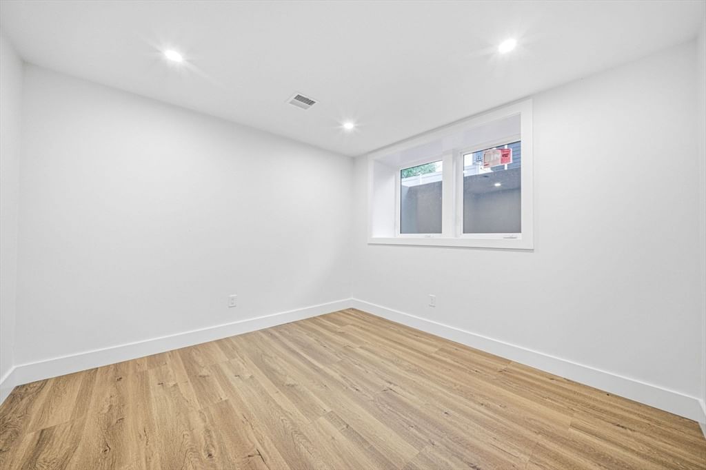 52 Rangeley Rd #52 Newton — Photo 27 of 41