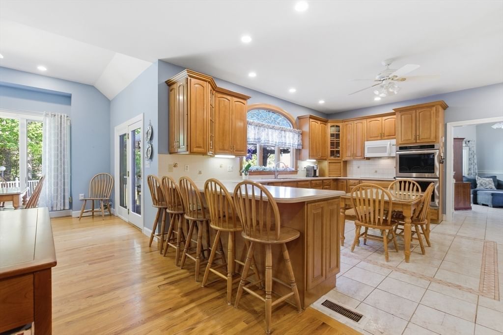15 Long Pasture Rd North Andover — Photo 13 of 42