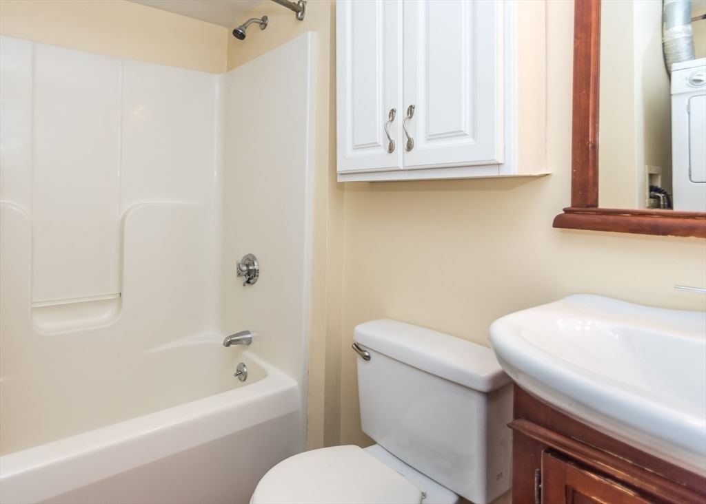 10 Middle Street Ct #7 Waltham — Photo 11 of 16