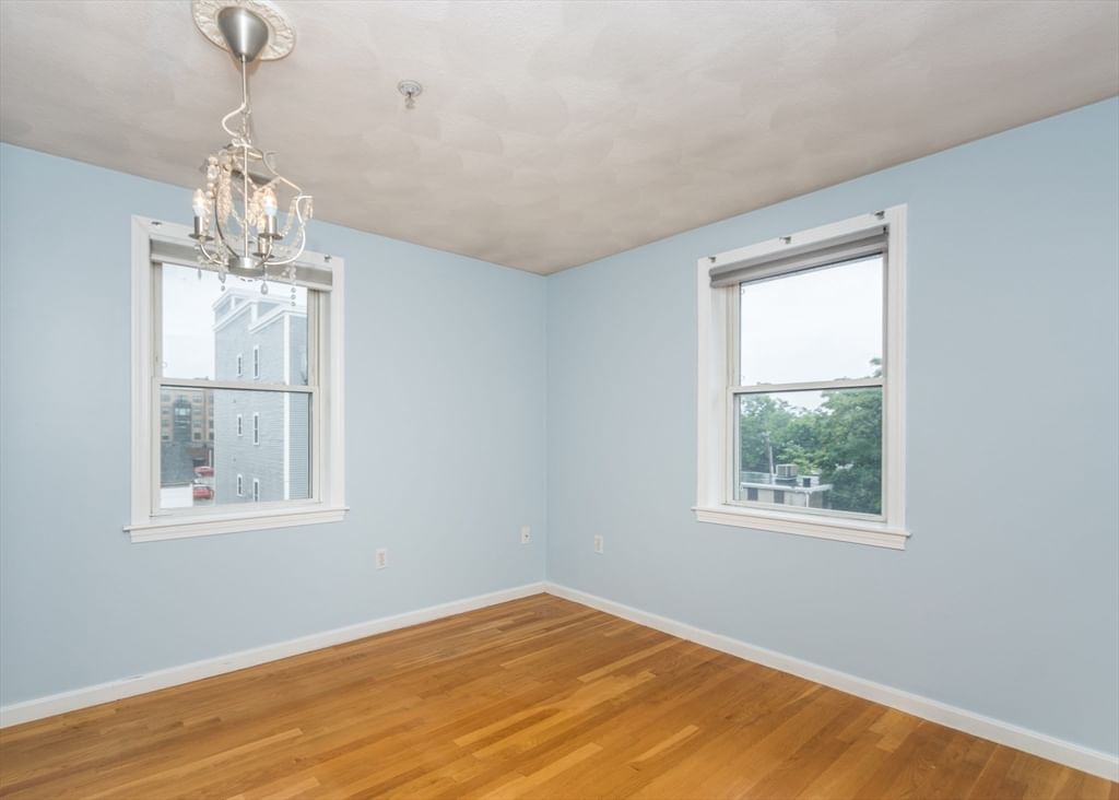 10 Middle Street Ct #7 Waltham — Photo 8 of 16