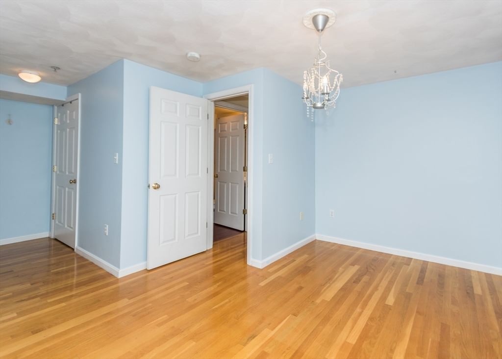 10 Middle Street Ct #7 Waltham — Photo 9 of 16