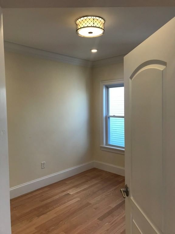 65 Newton #1 Somerville — Photo 9 of 14