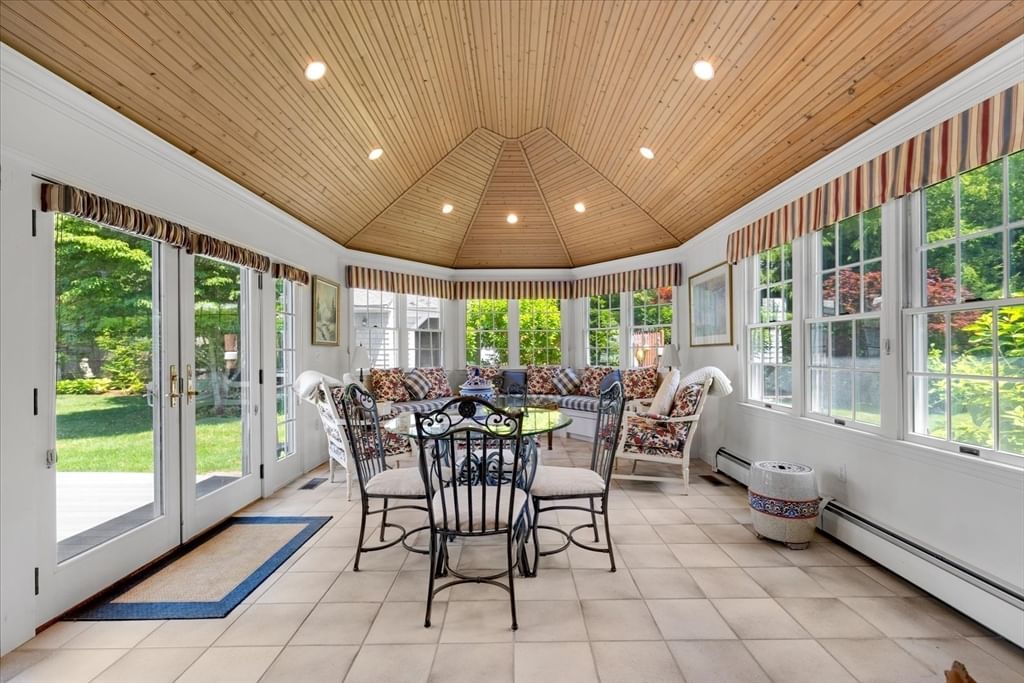 175 Hickory Hill Circle Barnstable — Photo 12 of 41