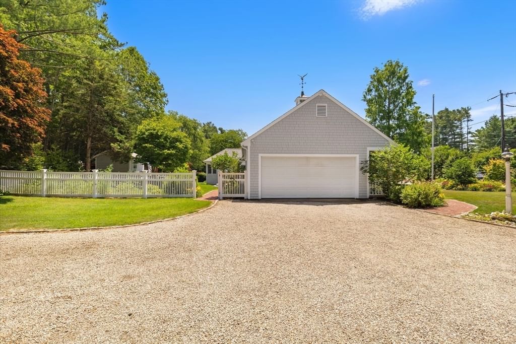 175 Hickory Hill Circle Barnstable — Photo 37 of 41