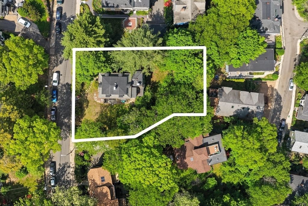 212 Chestnut Ave Boston — Photo 26 of 38