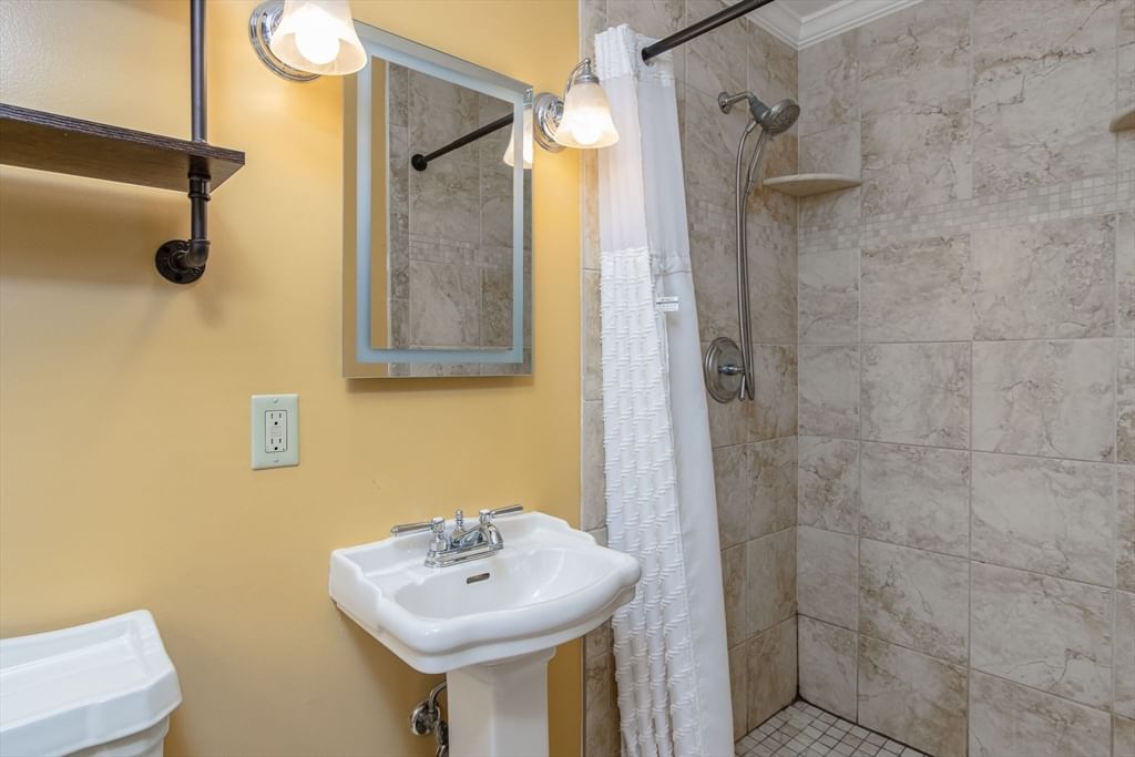 486 Old Dunstable Rd, Groton, MA 01450 photo 5