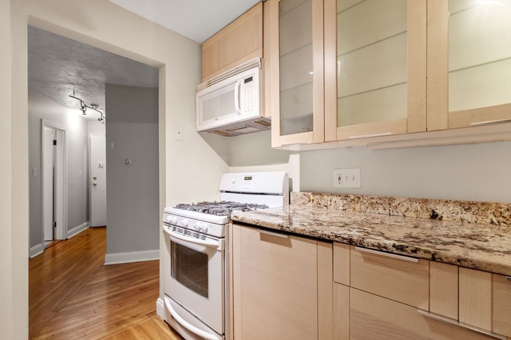 27 Saint Stephen St #27-6 Boston — Photo 5 of 14