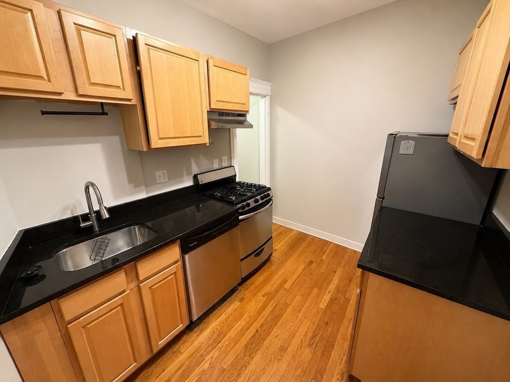 69 Park Drive #10 Boston — Photo 7 of 16