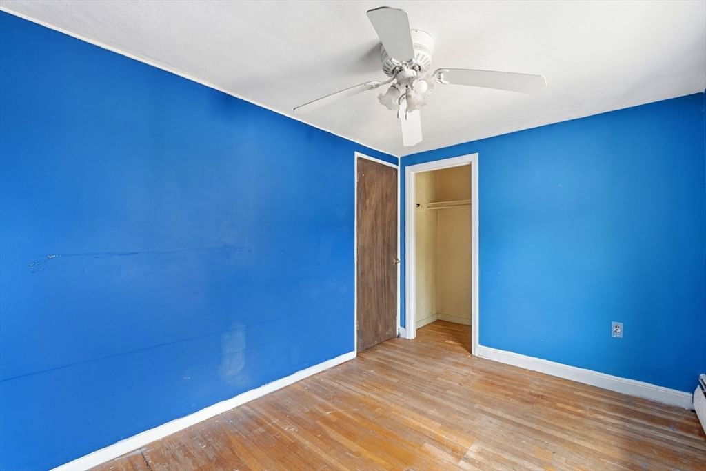 105 Oakwood Ave Revere — Photo 5 of 29