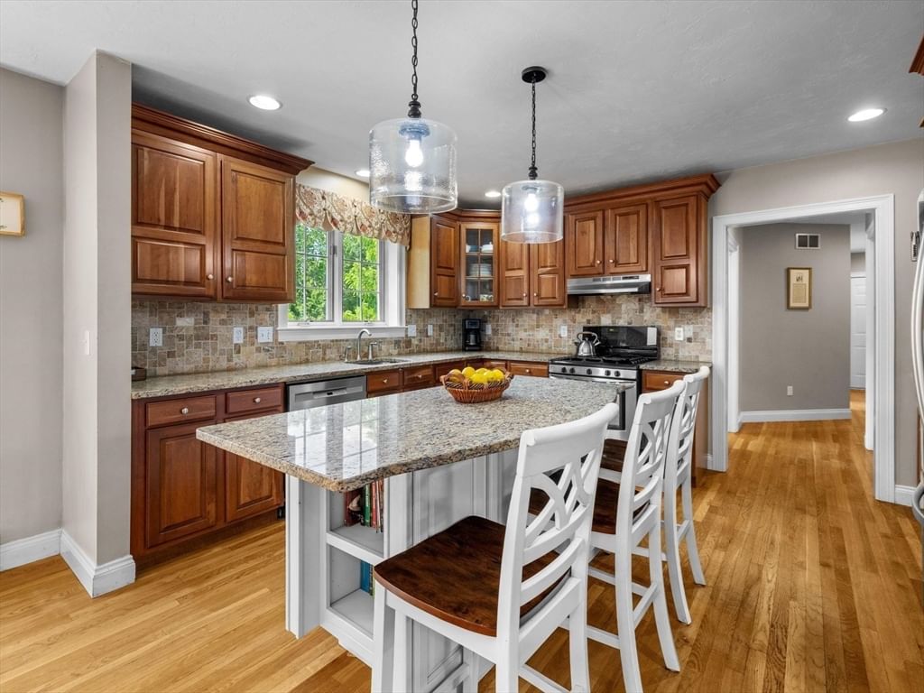 6 Warburton Lane, Westborough, MA Photo #10