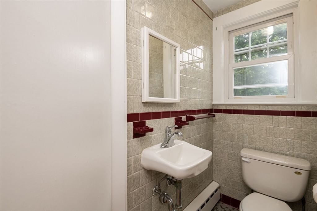 48 Carter Rd Lynn — Photo 23 of 42