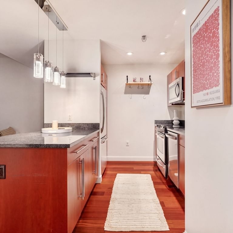 17 Otis Street #301 Cambridge — Photo 6 of 20