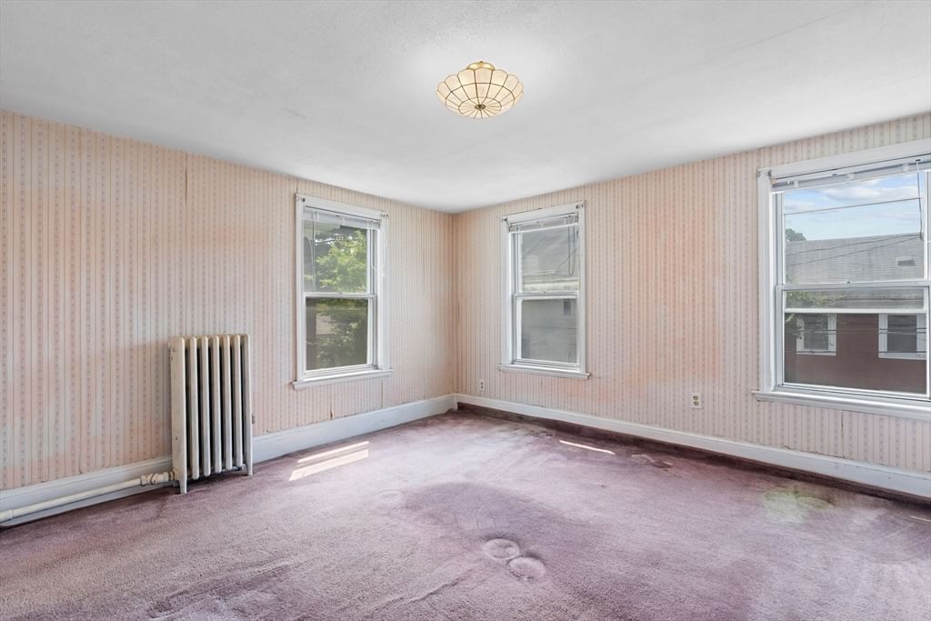 22-24 Greenview Avenue Boston — Photo 10 of 41