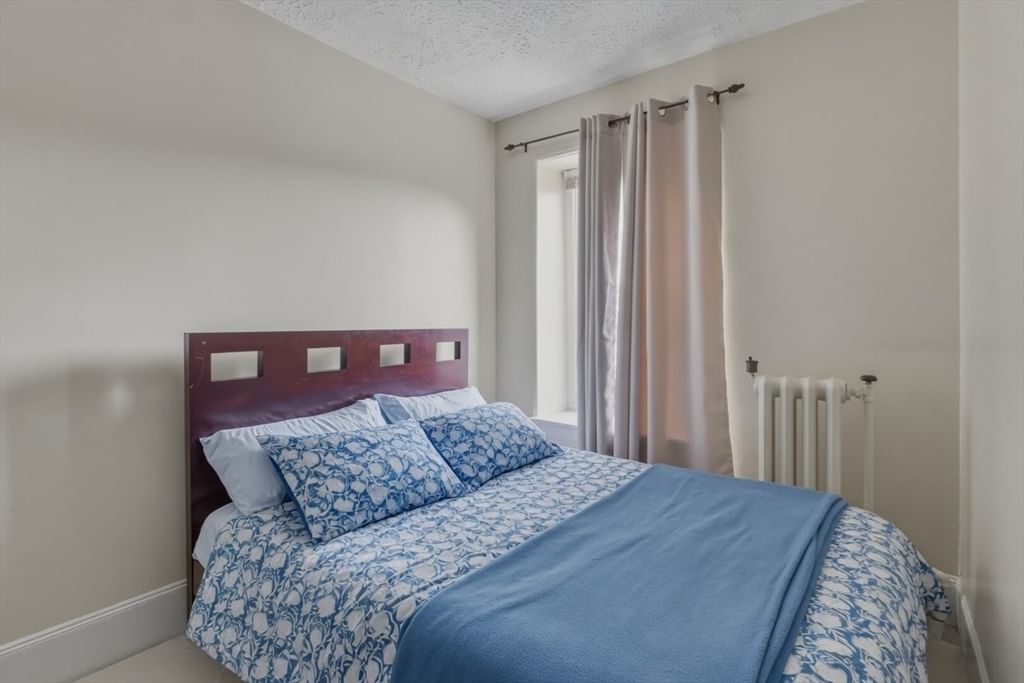 241 West Newtown St #8 Boston — Photo 6 of 9