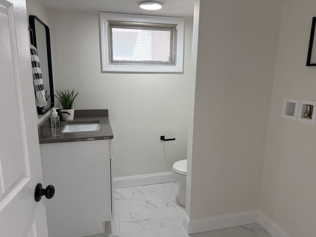 47 Ideal Rd Worcester — Photo 15 of 30