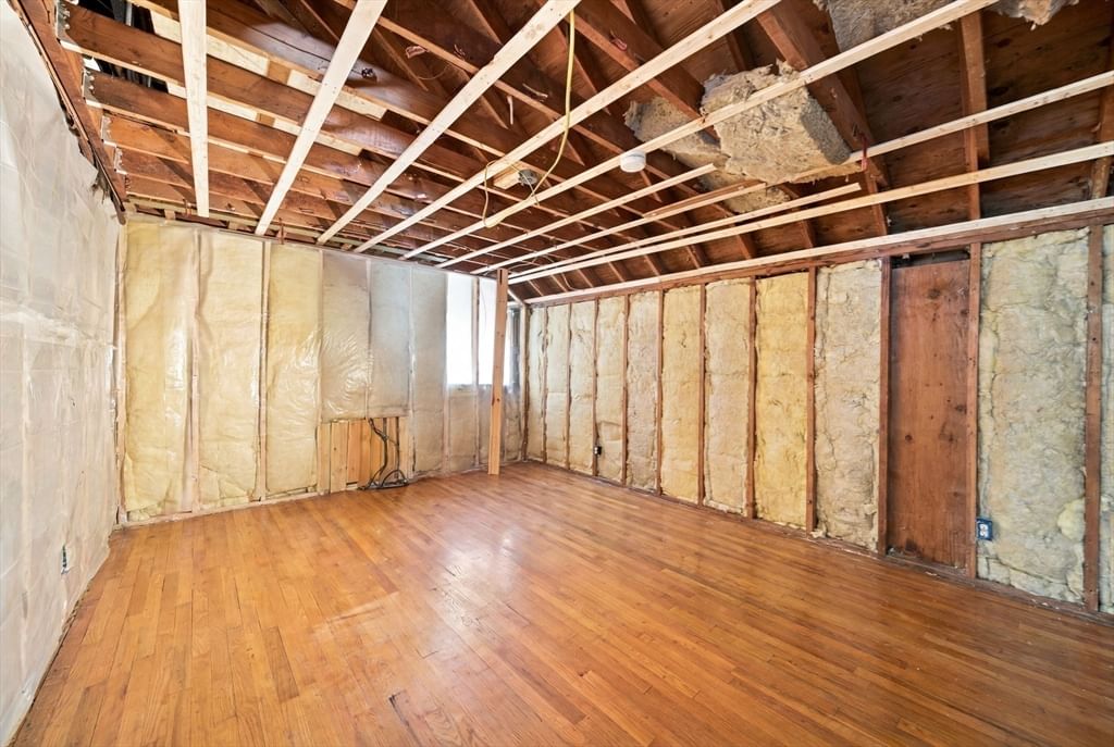 335 N Washington St North Attleboro — Photo 13 of 36