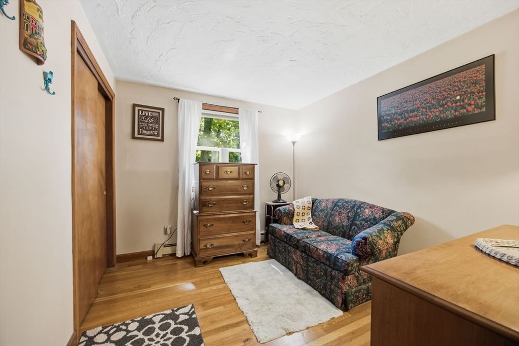 111 Rocky Pond Rd Plymouth — Photo 16 of 38