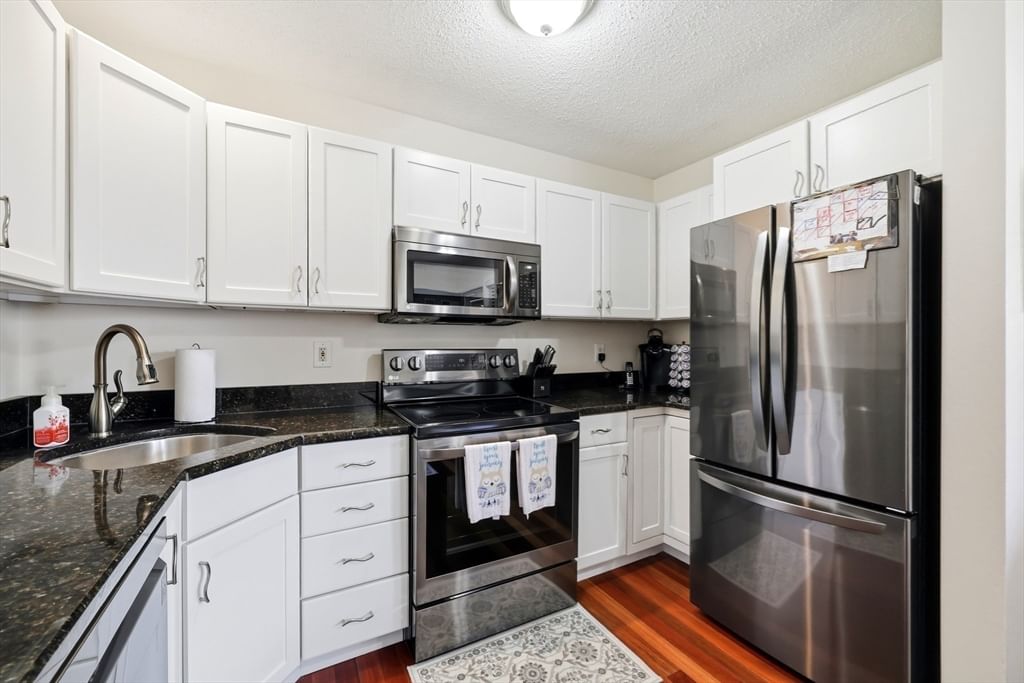 43 Dogwood Ln #43 Agawam — Photo 6 of 28