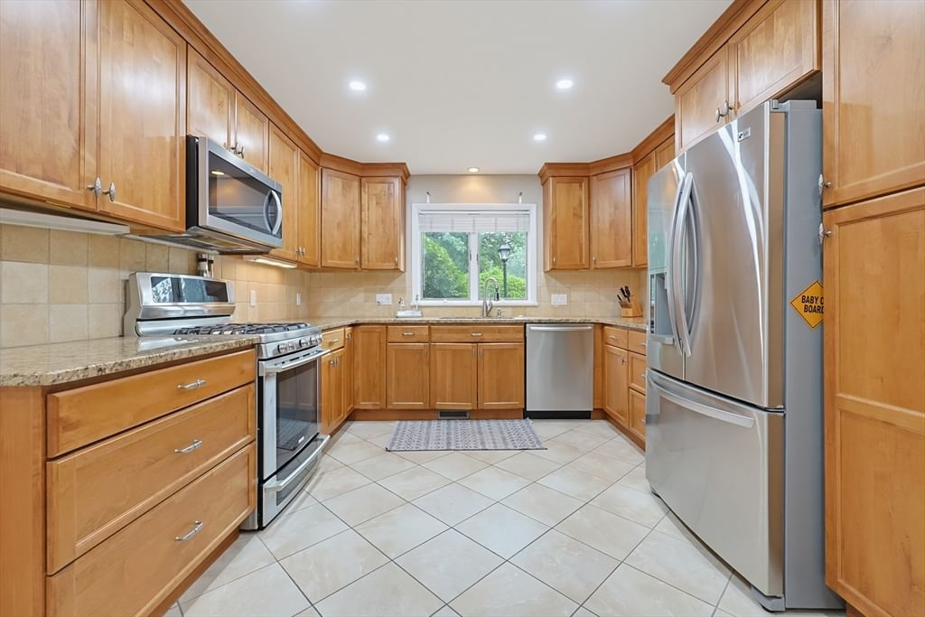 431 Main St #3, Medfield, MA 02052 photo 2