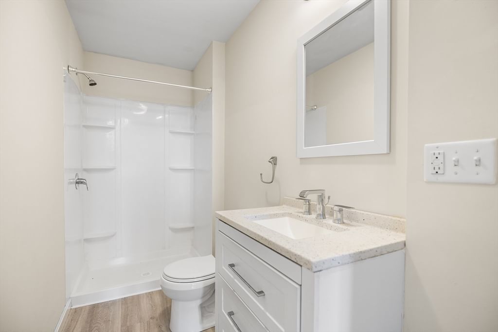 202 Broadway #31 Lawrence — Photo 16 of 34