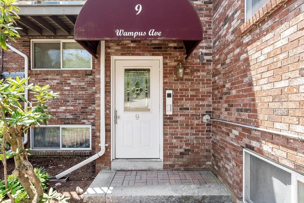 9 Wampus Ave #4, Acton, MA Photo #2