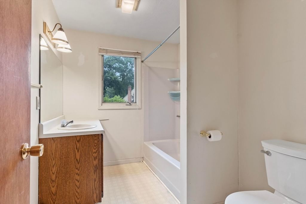 119 Cortland Cir #119 Leominster — Photo 16 of 33